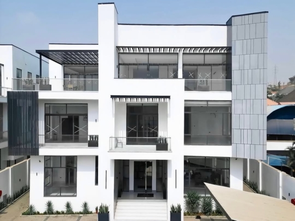 7 bedroom detached duplex with BQ for sale in Asokoro, Abuja