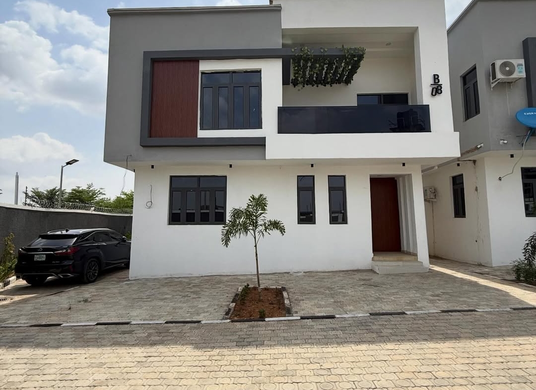4 bedroom detached duplex for sale in Mabushi, Abuja