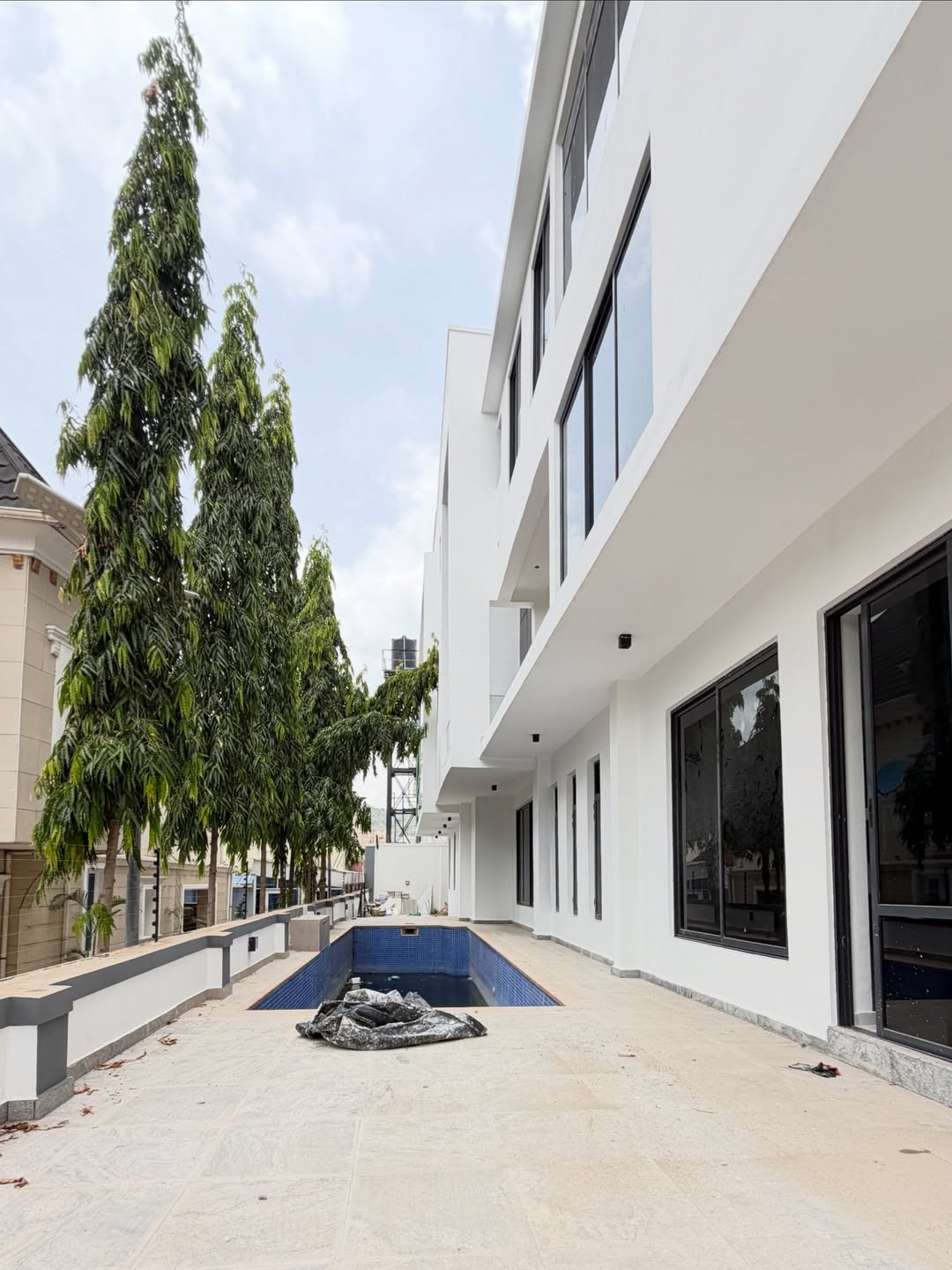 5 bedroom detached duplex for sale in Katampe Extension, Abuj
