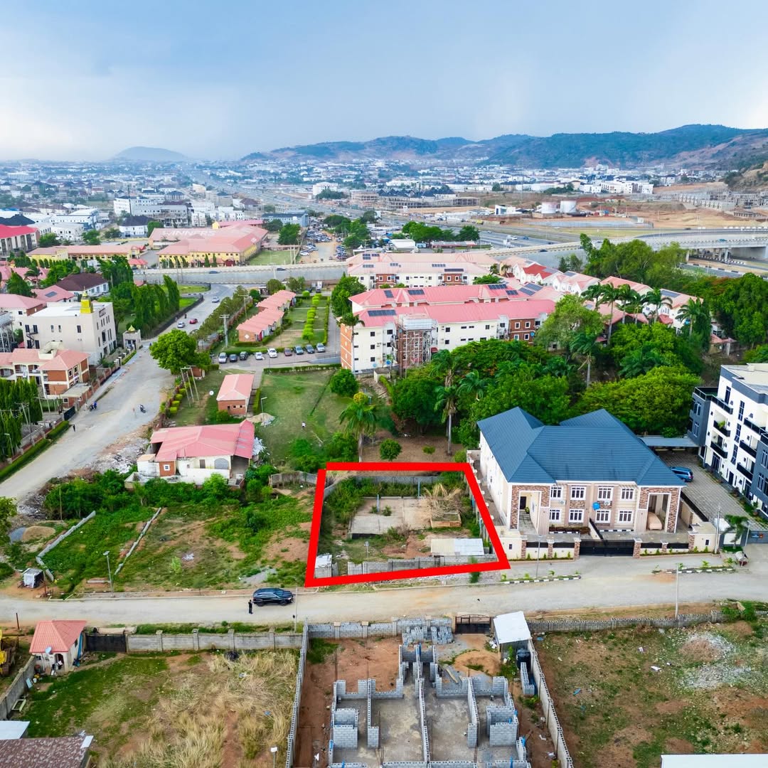 800sqm residential land for sale in Katampe, Abuja