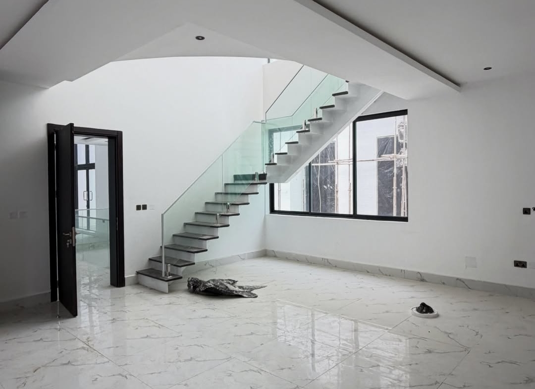 5 bedroom detached duplex for sale in Katampe Extension, Abuj