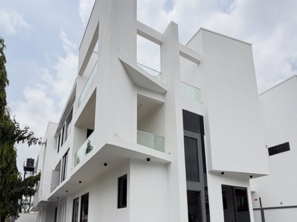 5 bedroom detached duplex for sale in Katampe Extension, Abuj