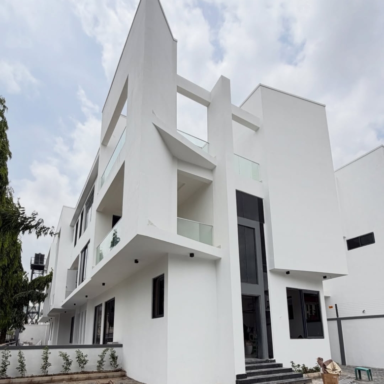 5 bedroom detached duplex for sale in Katampe Extension, Abuj