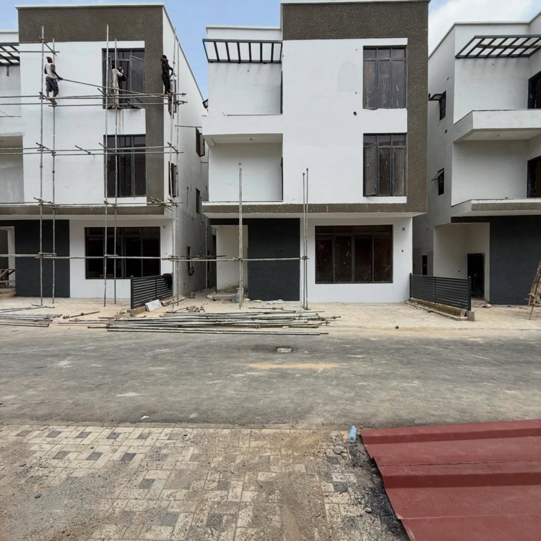 5 bedroom terrace duplex with BQ for sale in Mabushi, Abuja