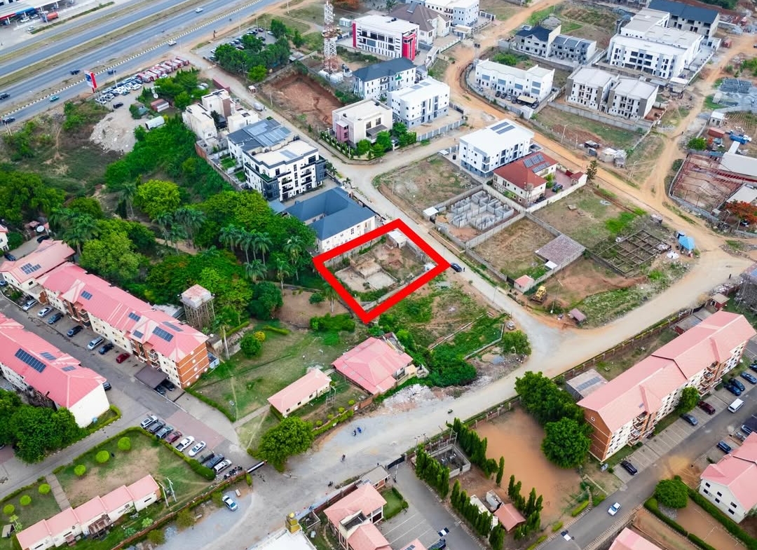800sqm residential land for sale in Katampe, Abuja