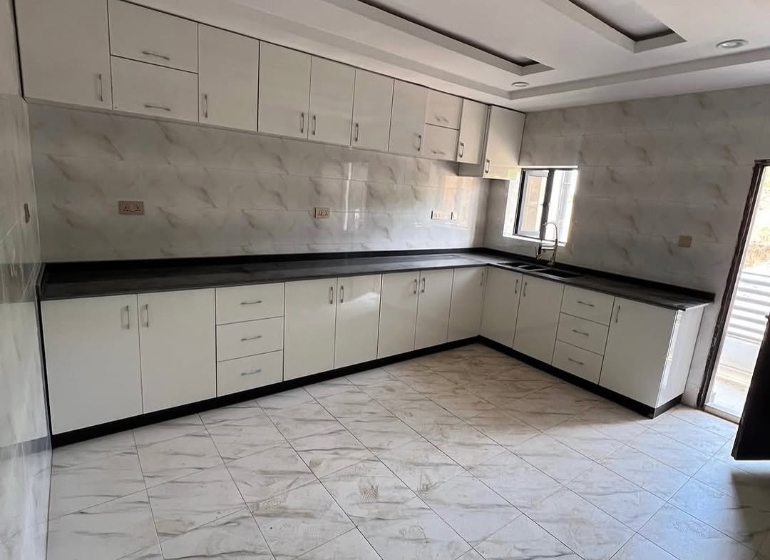3 bedroom apartment with BQ for sale in Katampe Main, Abuja