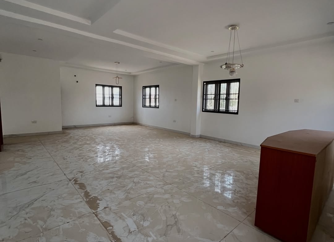 4 bedroom semi-detached duplex for sale in Guzape, Abuja
