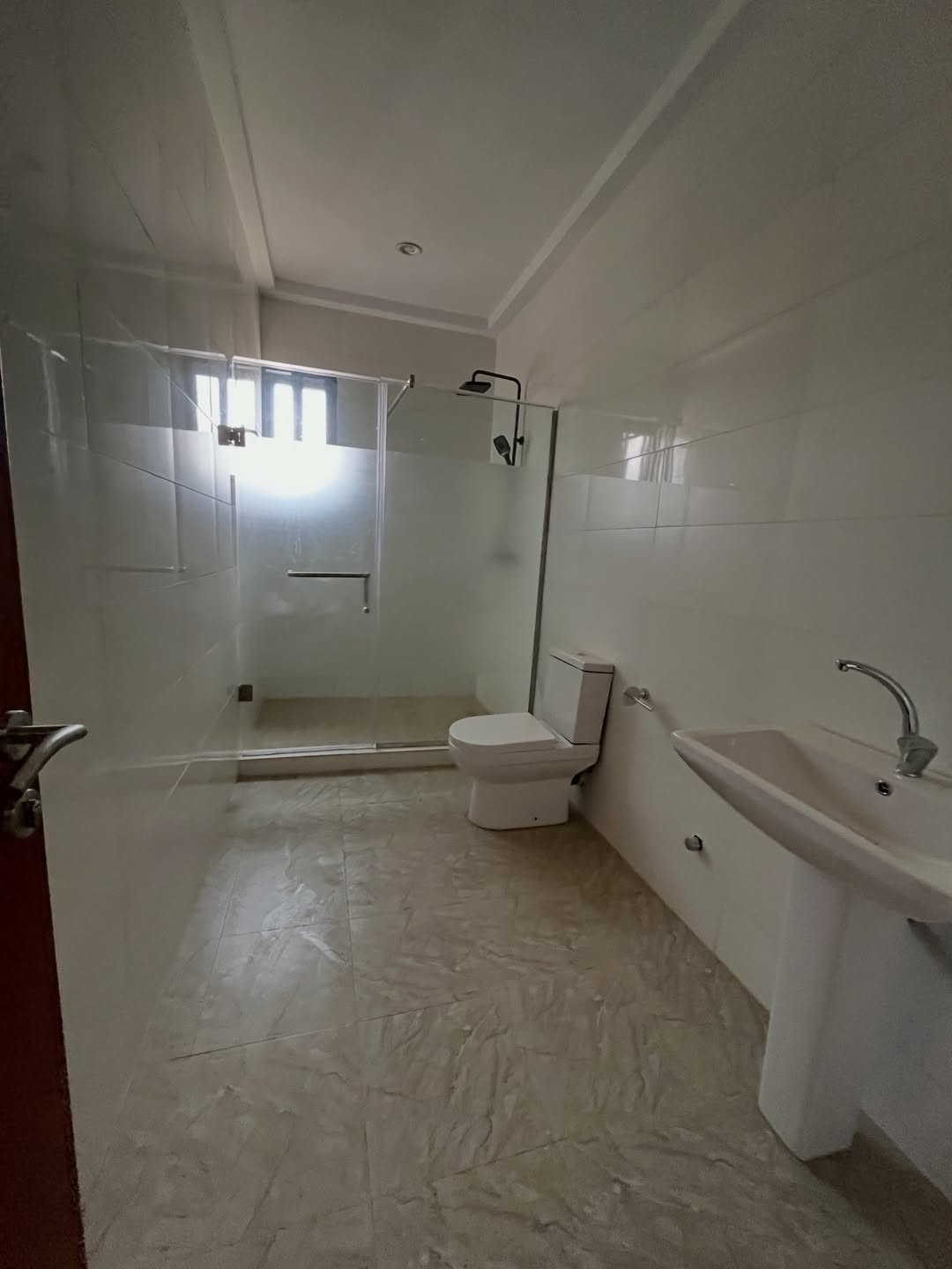 4 bedroom semi-detached duplex for sale in Guzape, Abuja