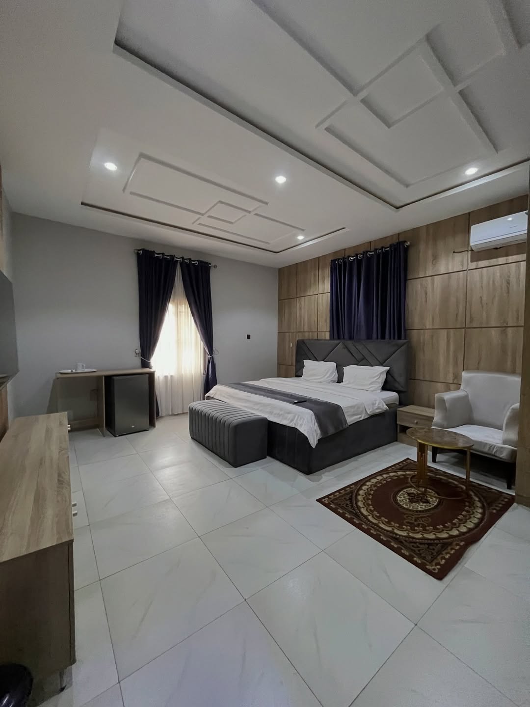 15 room hotel for sale in Apo Resettlement, Abuja