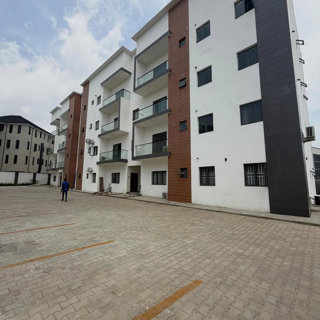 3 bedroom apartment for sale in Jahi, Abuja