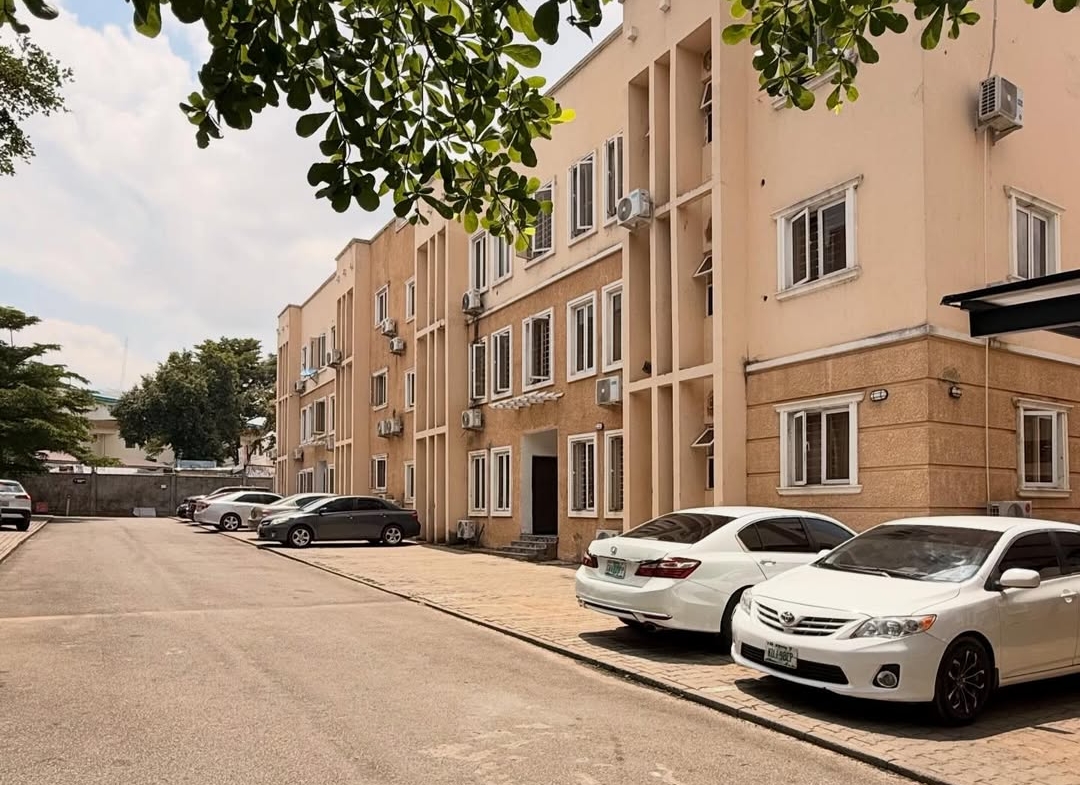 3 bedroom apartment for sale in Brains and Hammers Estate, Garki, Abuja