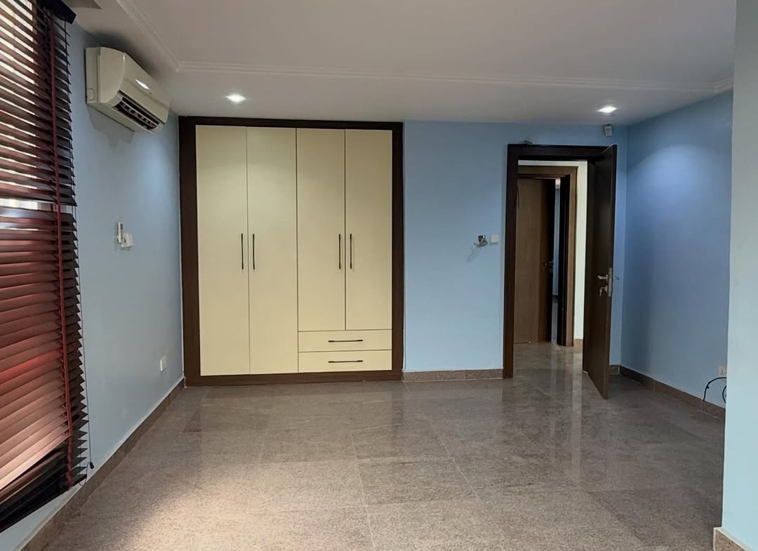 3 bedroom apartment for sale in Brains and Hammers Estate, Garki, Abuja