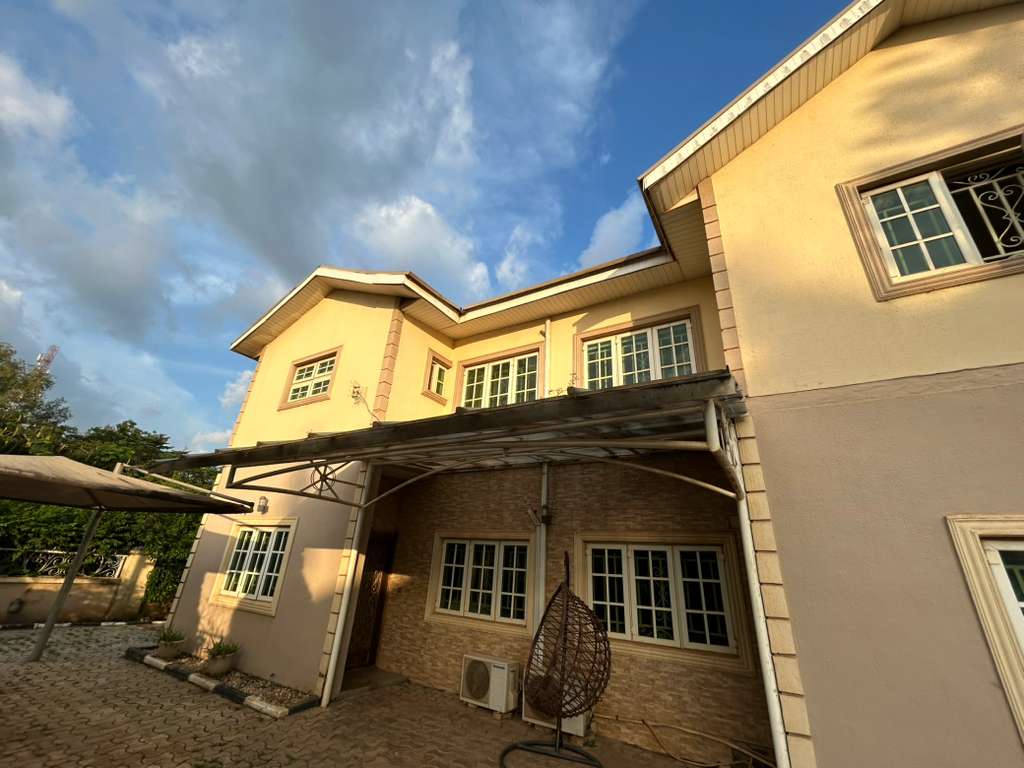 4 bedroom detached house for sale in Sunnyvale Estate, Abuja