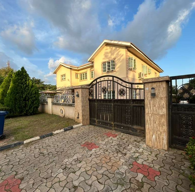 4 bedroom detached house for sale in Sunnyvale Estate, Abuja
