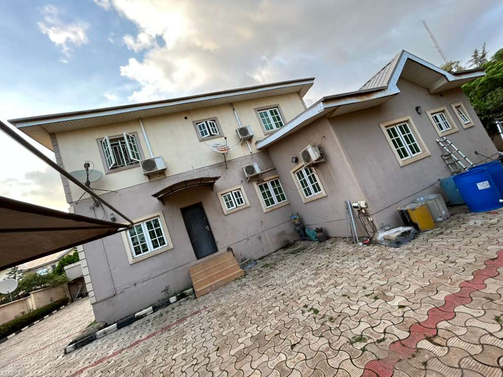 4 bedroom detached house for sale in Sunnyvale Estate, Abuja