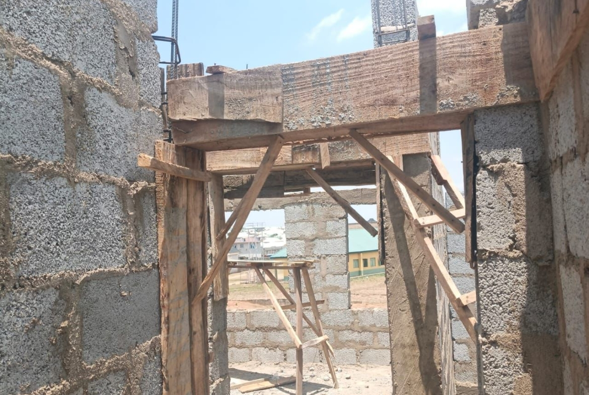 4 bedroom duplex for sale in Sabon Lugbe Extension, Abuja