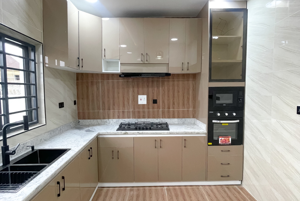 4 bedroom detached duplex with BQ for sale in FO1 Kubwa, Abuja