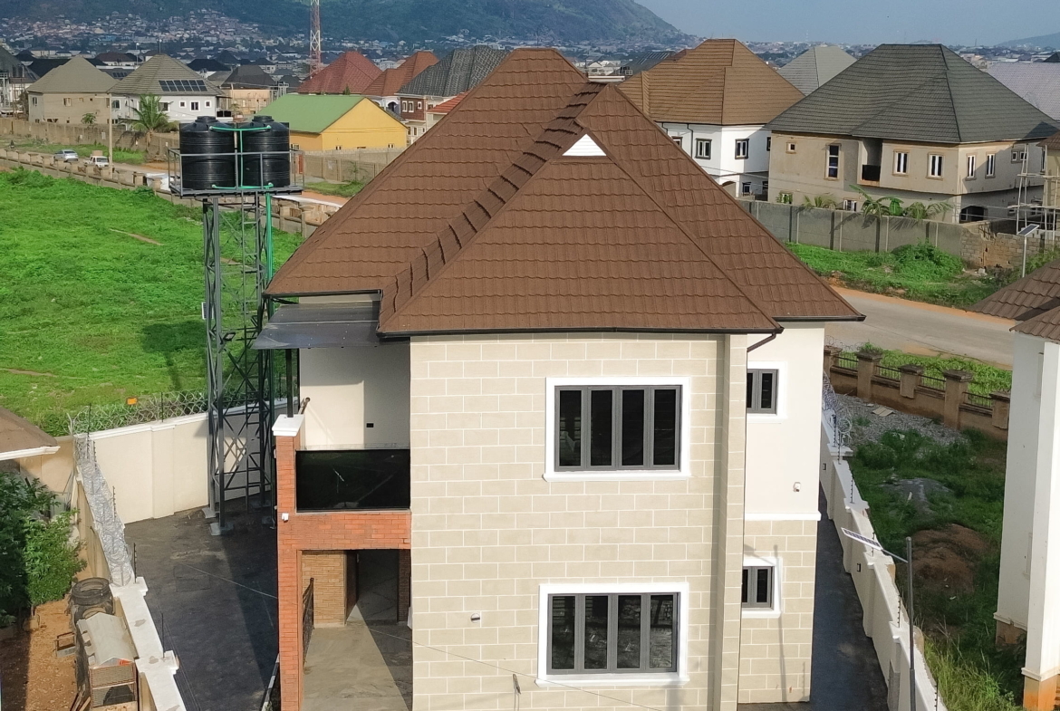4 bedroom detached duplex with BQ for sale in FO1 Kubwa, Abuja