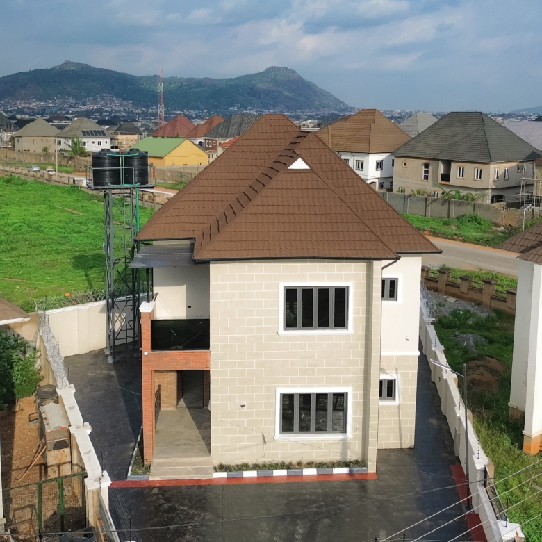 4 bedroom detached duplex with BQ for sale in FO1 Kubwa, Abuja