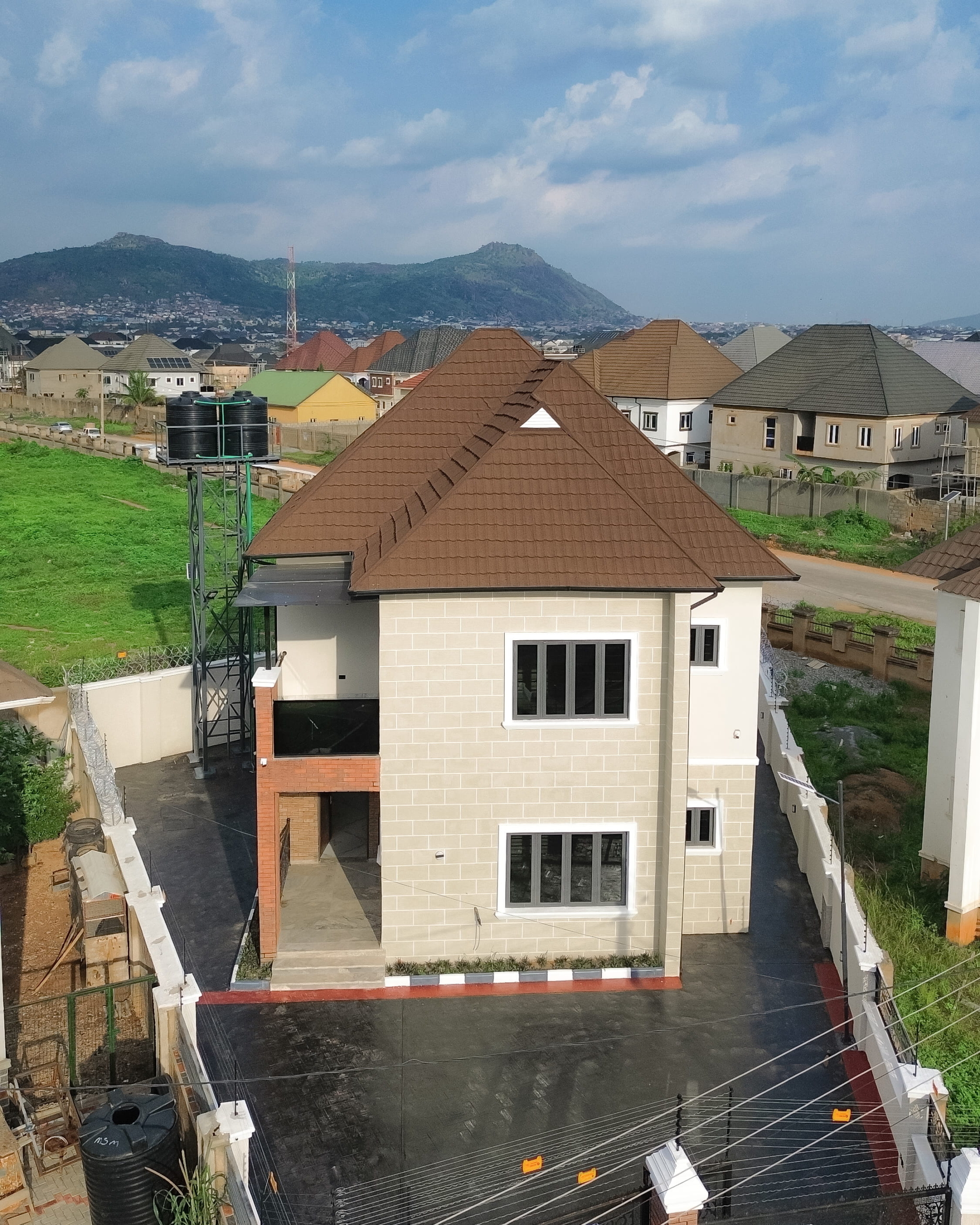 4 bedroom detached duplex with BQ for sale in FO1 Kubwa, Abuja