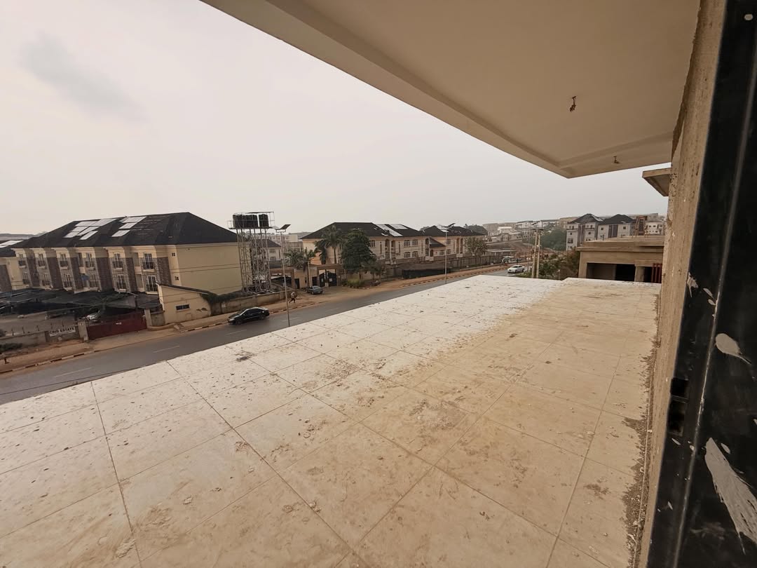 5 bedroom detached duplex with BQ for sale in Mabushi, Abuja