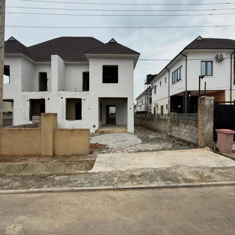 3 bedroom semi-detached duplex for sale in FO1 Kubwa, Abuja