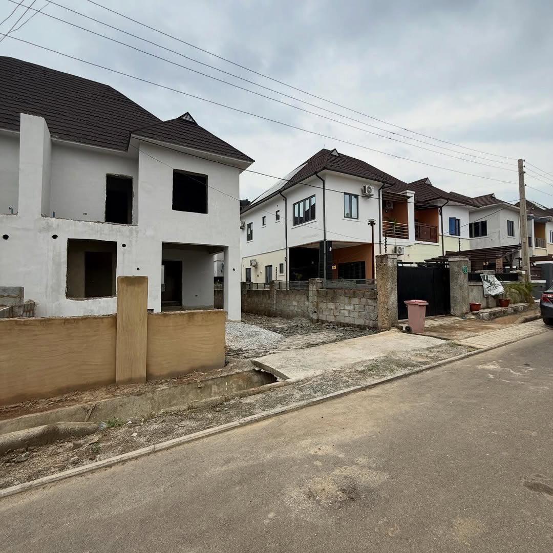 3 bedroom semi-detached duplex for sale in FO1 Kubwa, Abuja