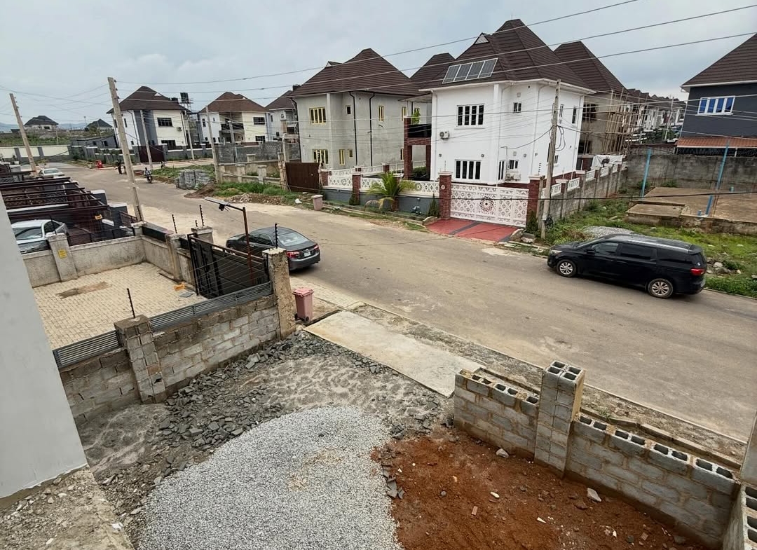 3 bedroom semi-detached duplex for sale in FO1 Kubwa, Abuja