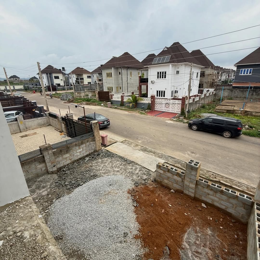 3 bedroom semi-detached duplex for sale in FO1 Kubwa, Abuja