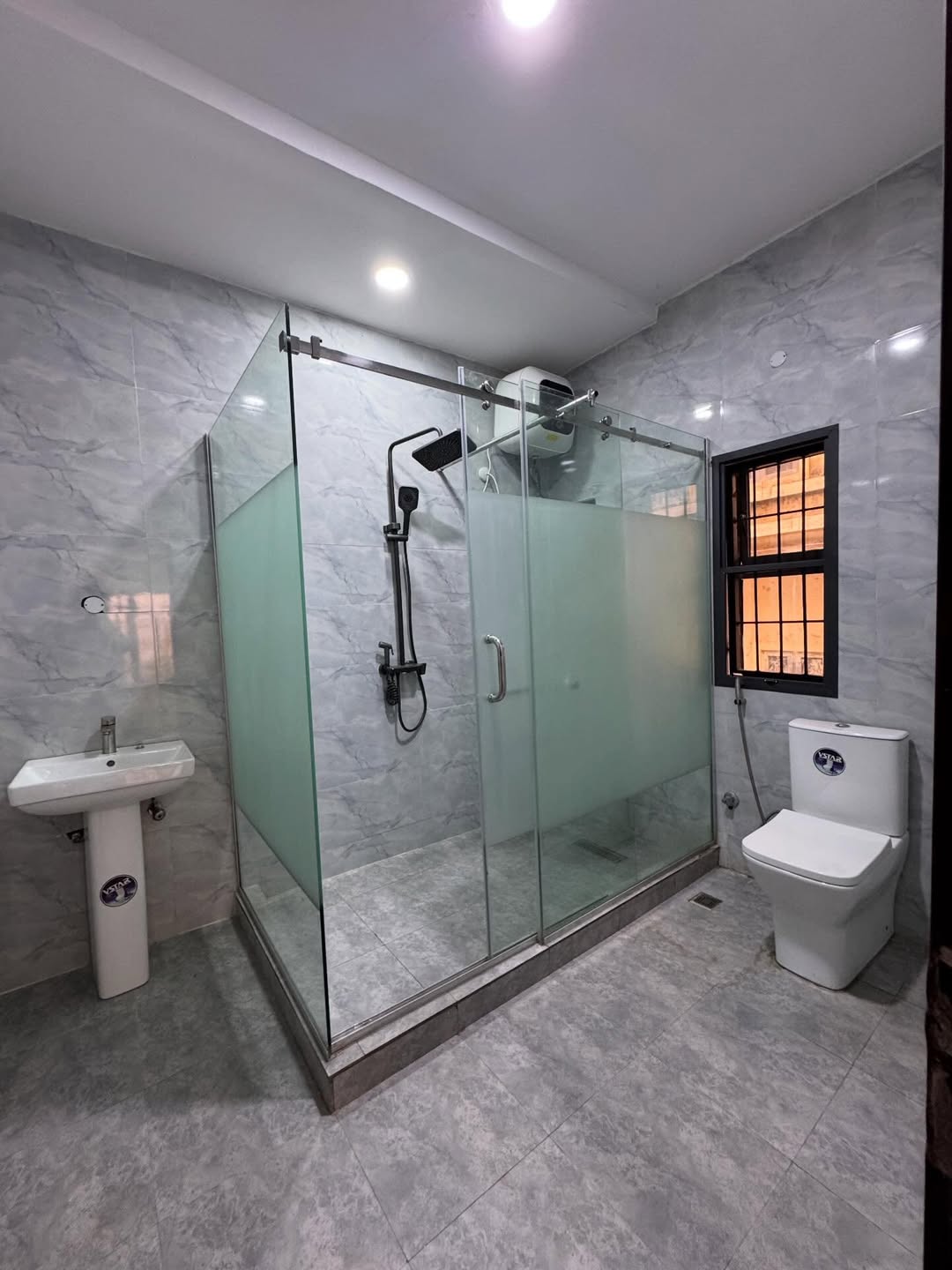 4 bedroom semi-detached duplex for rent in Apo Dutse, Abuja