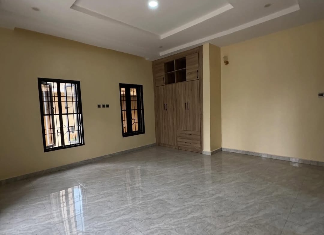 4 bedroom semi-detached duplex for rent in Apo Dutse, Abuja