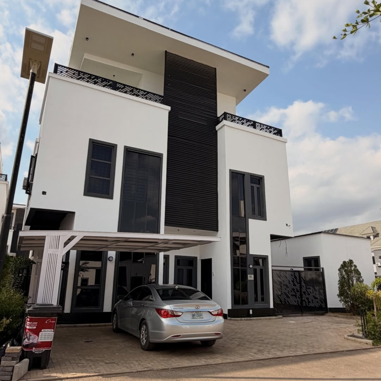 4 bedroom automated detached duplex for sale in Jahi, Abuja