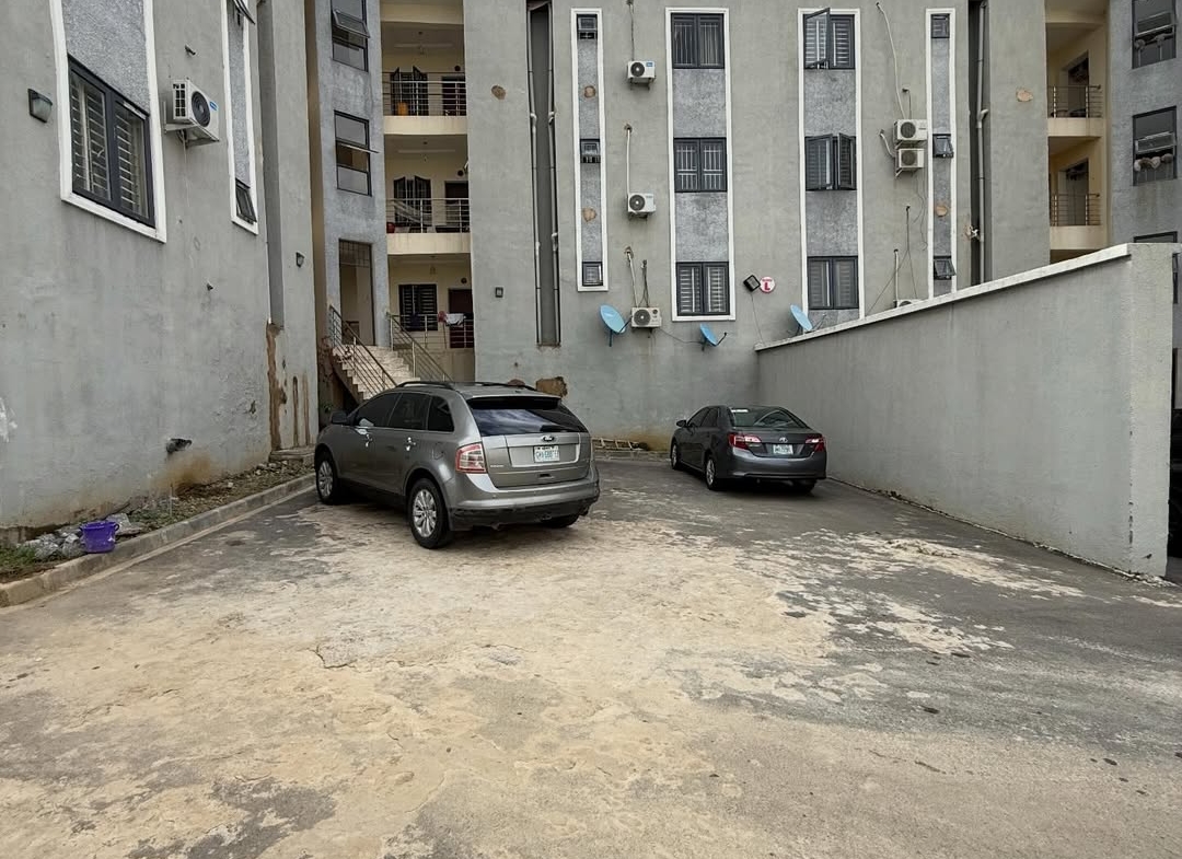 3 bedroom flat with BQ for sale in Galadimawa, Abuja