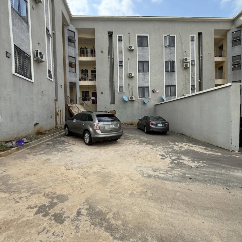 3 bedroom flat with BQ for sale in Galadimawa, Abuja