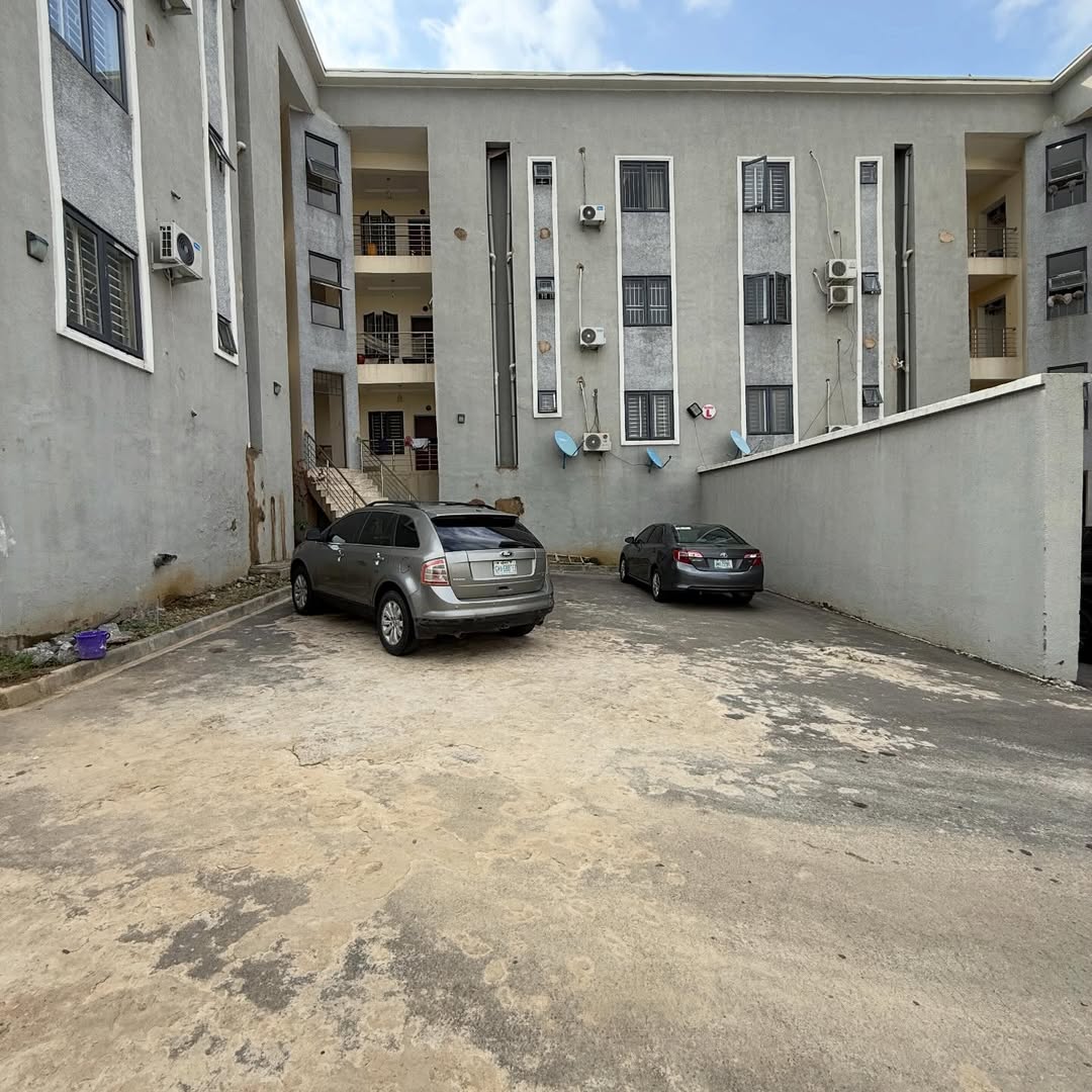 3 bedroom flat with BQ for sale in Galadimawa, Abuja