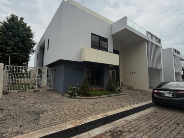 6 bedroom villa for rent in Apo Legislative Quarters, Abuja