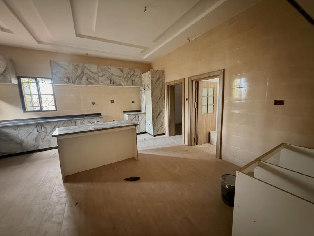 5 bedroom detached duplex with 2BQ for sale in Galadimawa, Abuja