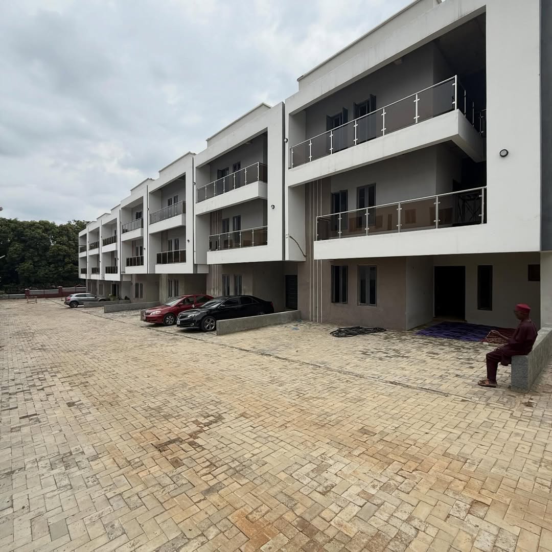 4 bedroom terrace duplex for sale in Lifecamp, Abuja