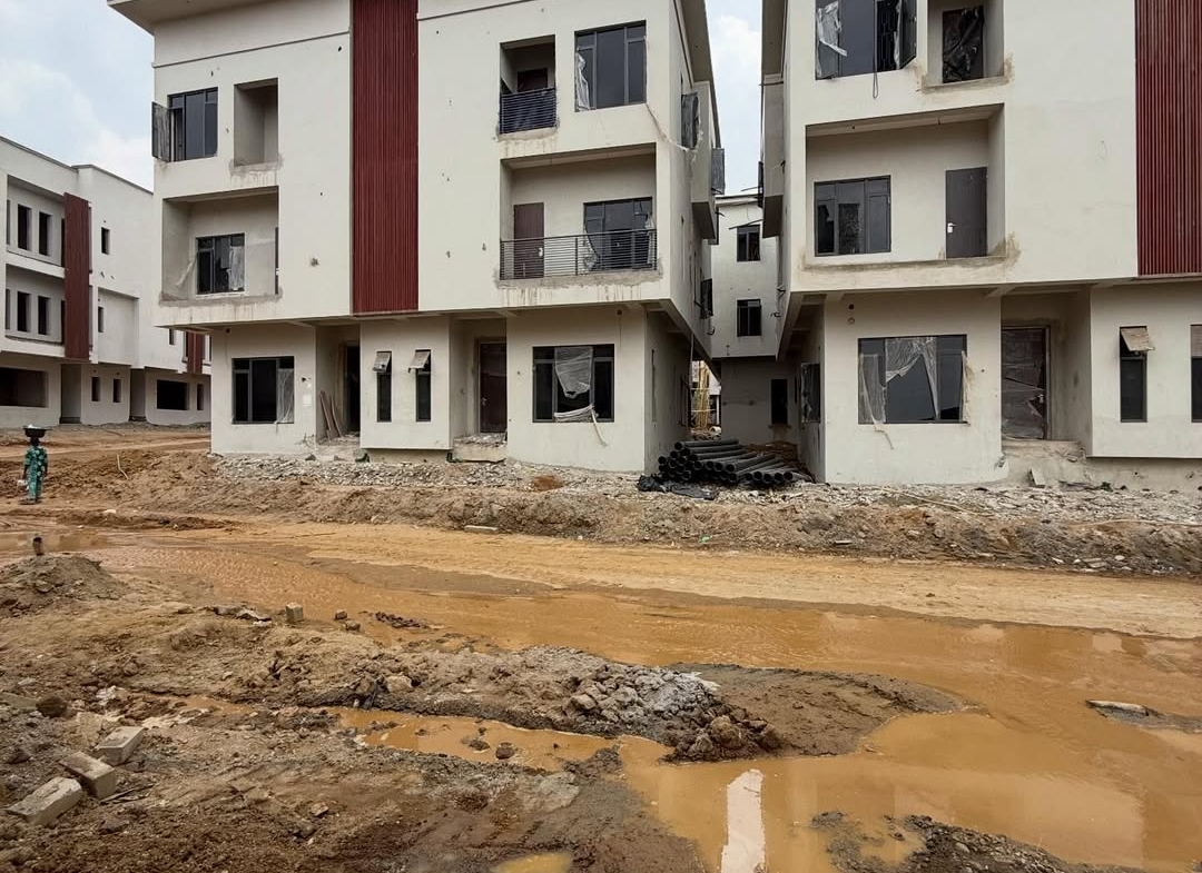4 bedroom detached duplex carcass for sale in NAF Valley Estate, Asokoro, Abuja