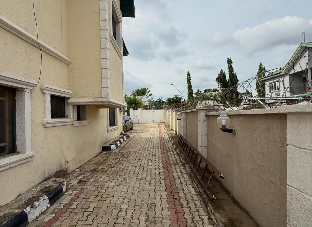 4 bedroom semi-detached duplex for sale in Gwarinpa, Abuja