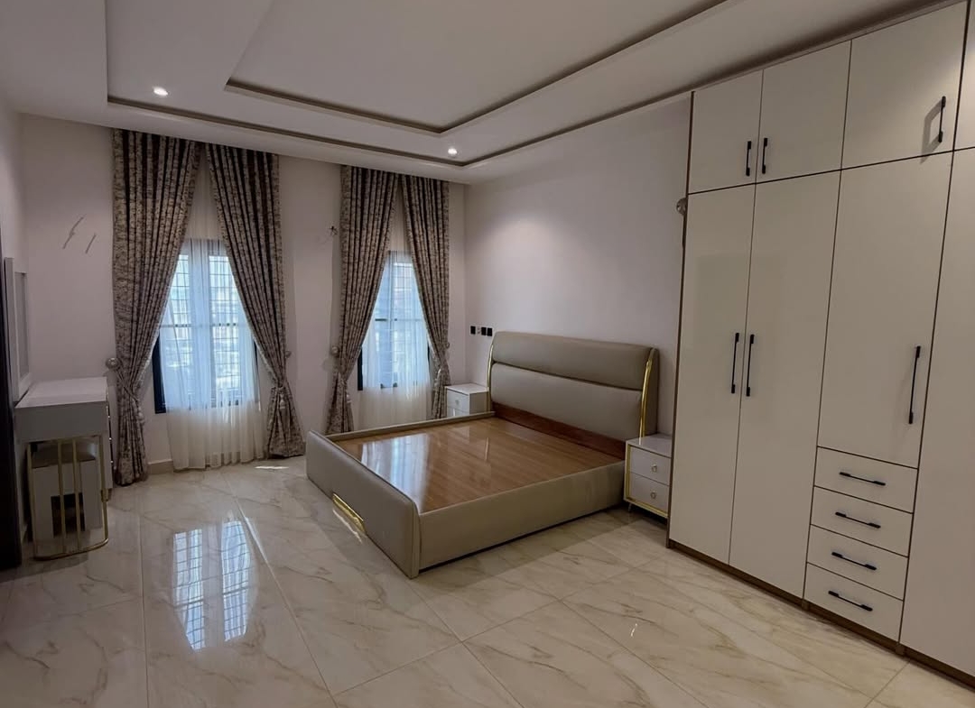 5 bedroom semi-detached duplex for sale in Asokoro, Abuja