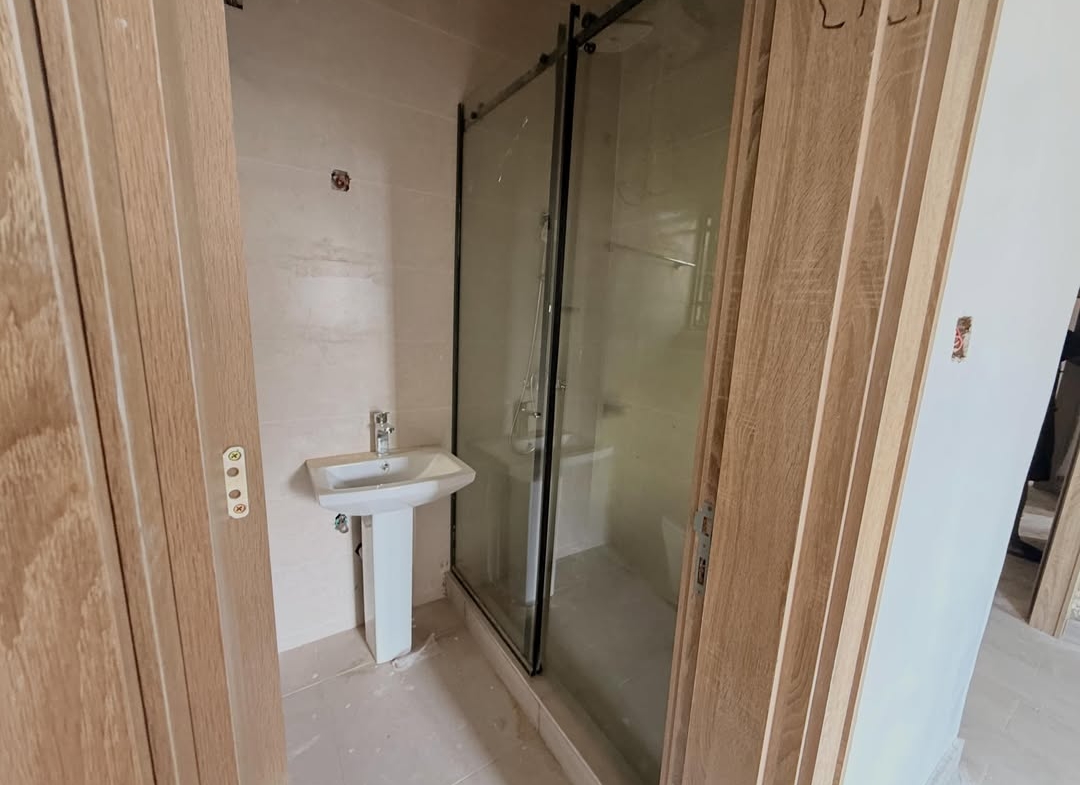 5 bedroom detached duplex with 2BQ for sale in Galadimawa, Abuja