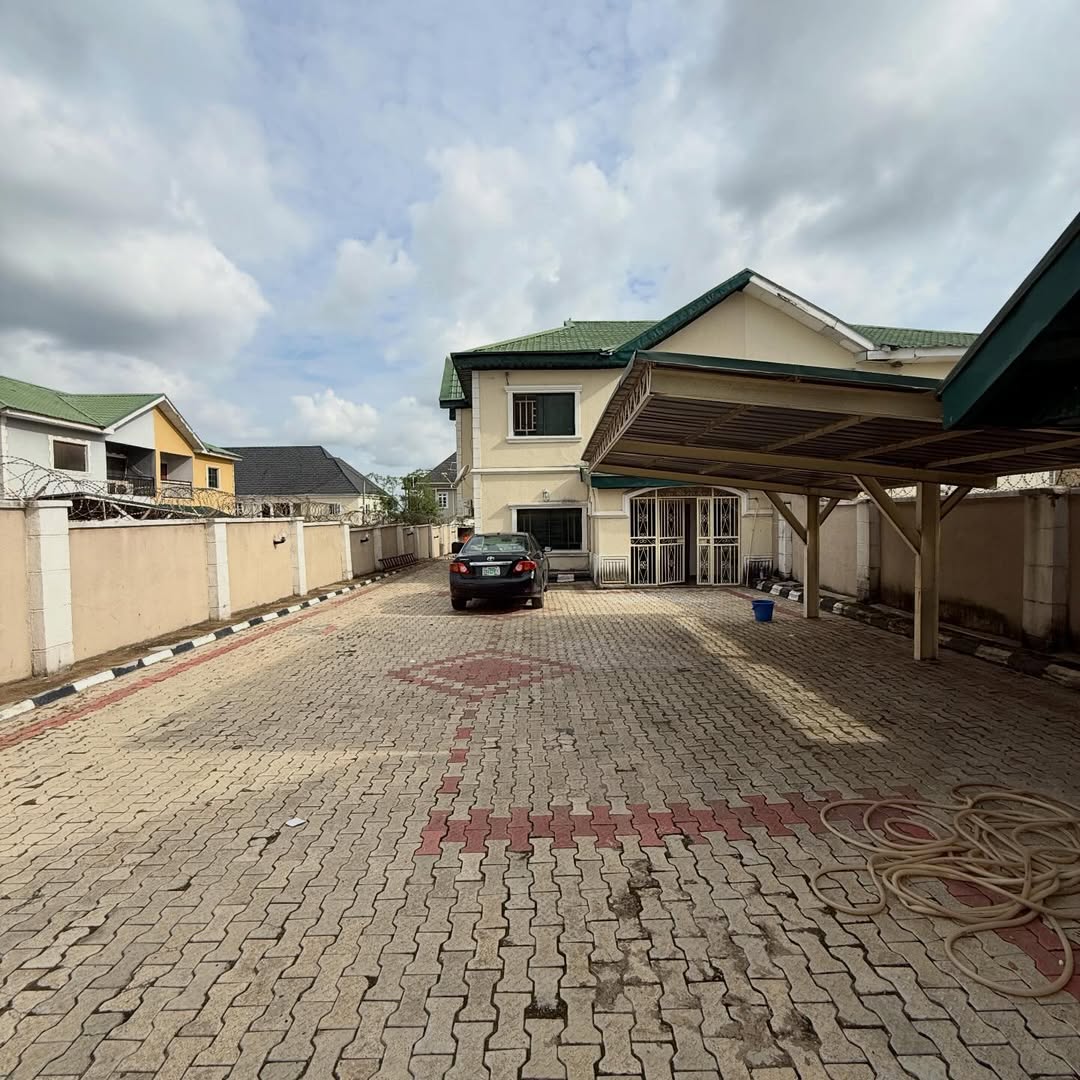 4 bedroom semi-detached duplex for sale in Gwarinpa, Abuja