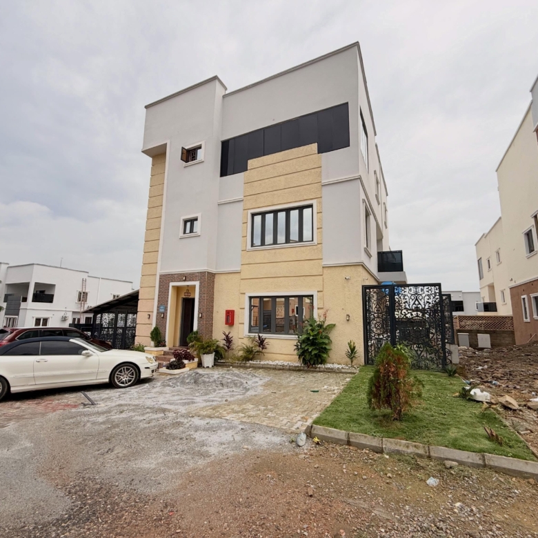 6 bedroom fully furnished detached duplex for sale in Galadimawa, Abuja