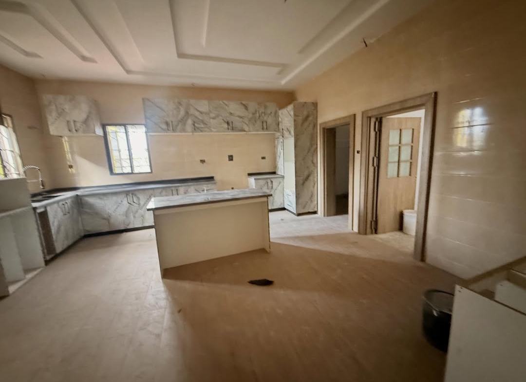 5 bedroom detached duplex with 2BQ for sale in Galadimawa, Abuja