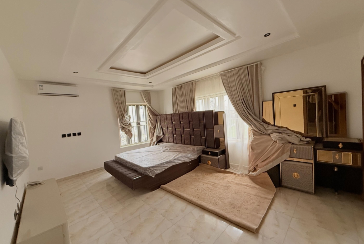 6 bedroom fully furnished detached duplex for sale in Galadimawa, Abuja