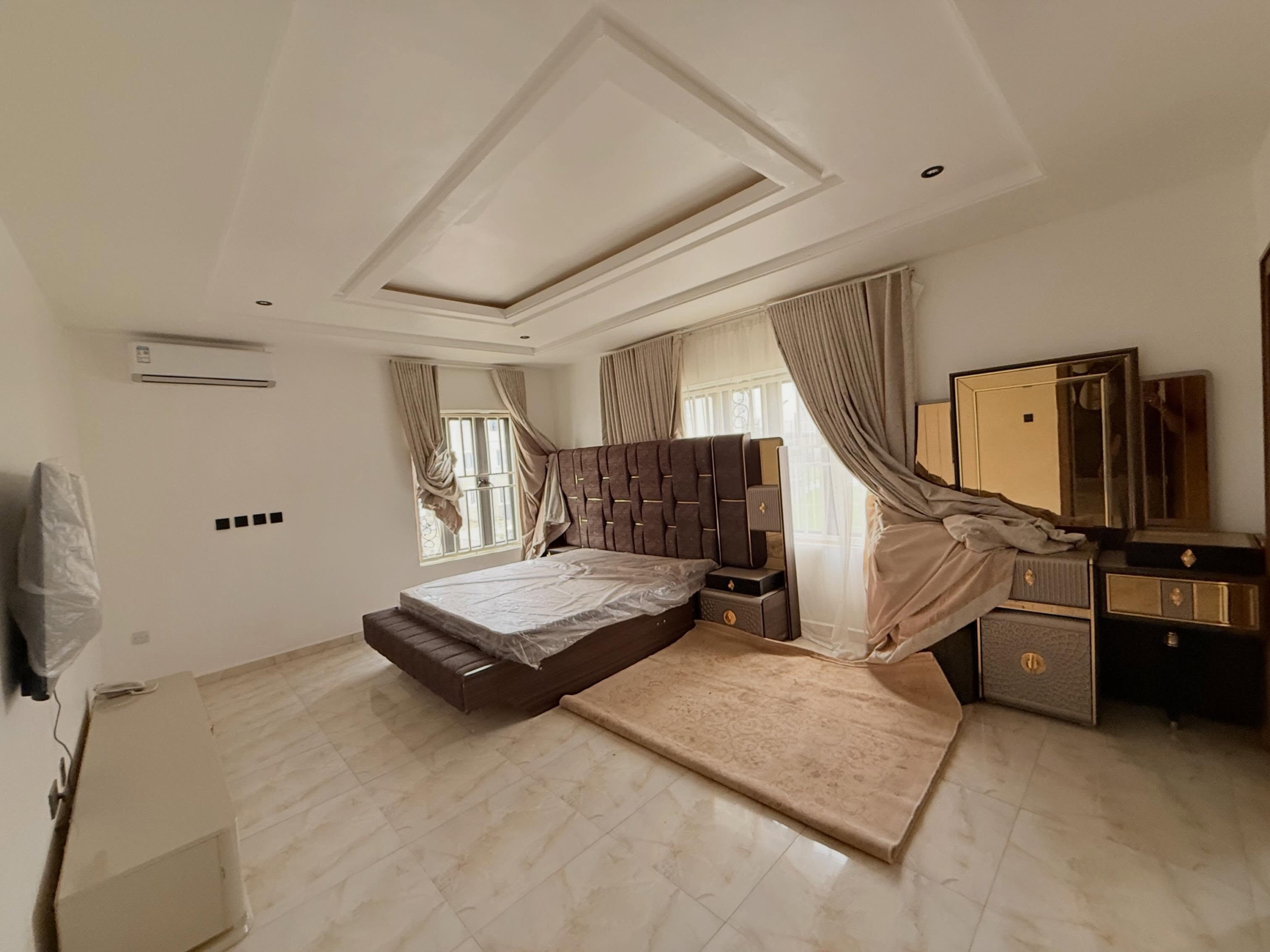 6 bedroom fully furnished detached duplex for sale in Galadimawa, Abuja