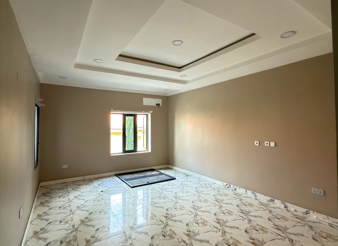 4 bedroom terrace duplex with BQ for sale in Wuse 2, Abuja