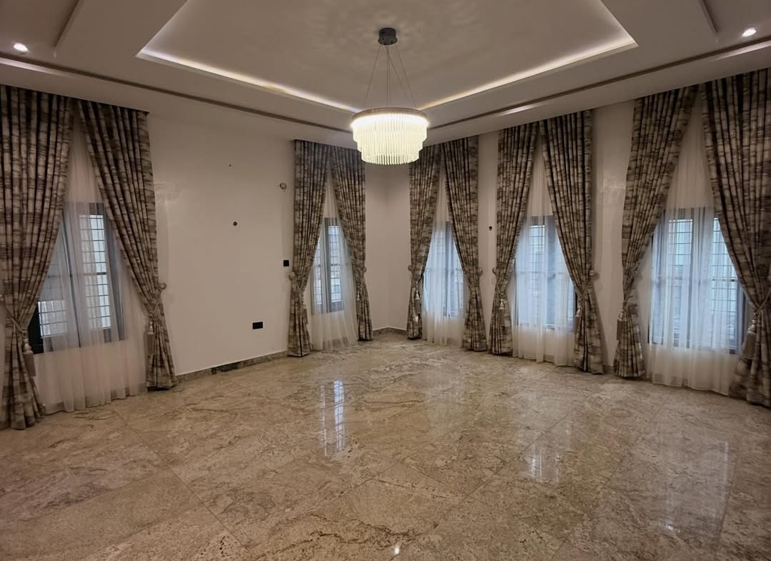 5 bedroom semi-detached duplex for sale in Asokoro, Abuja