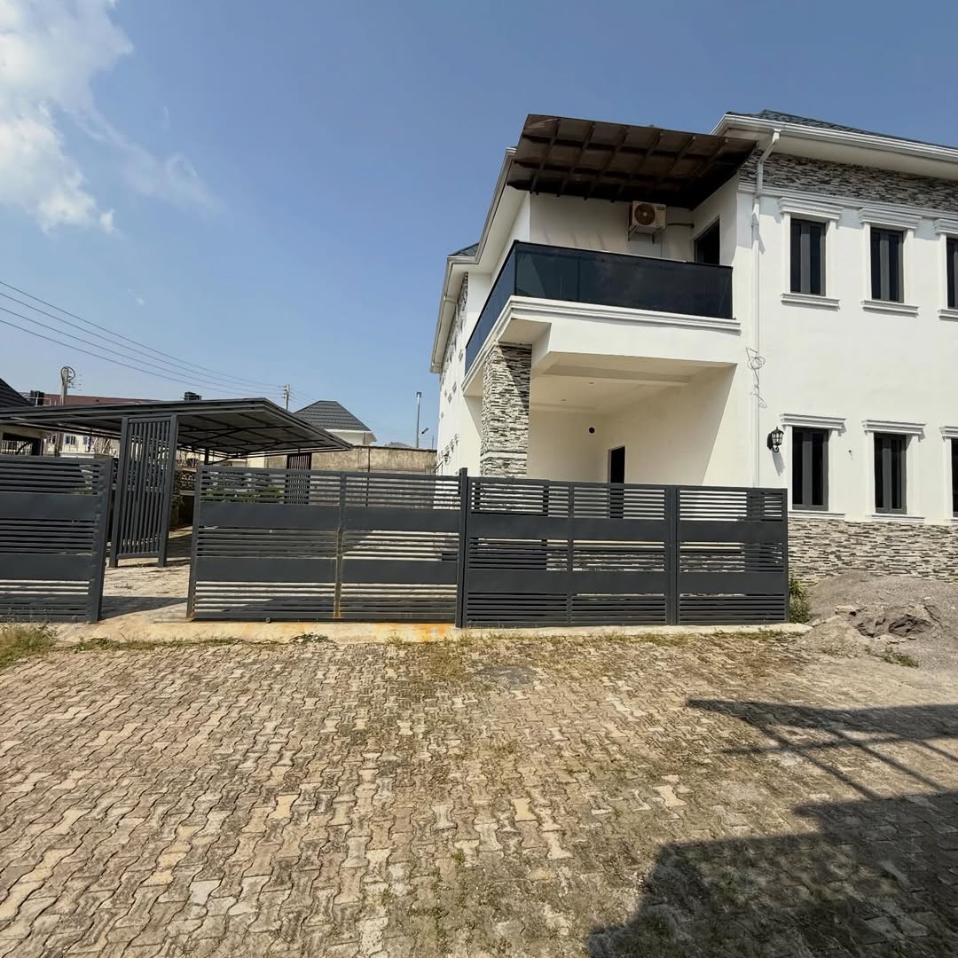 5 bedroom semi-detached duplex for sale in Asokoro, Abuja